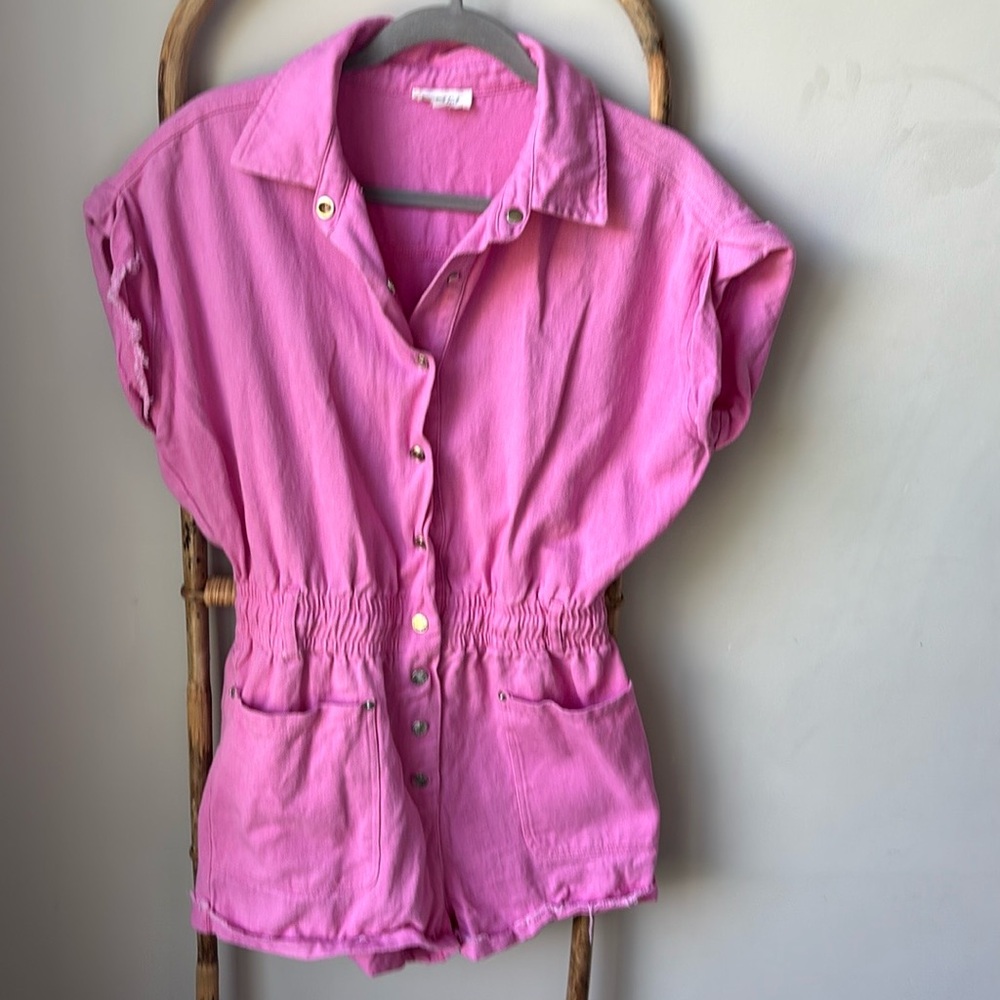 Pink romper - Picture 3 of 4
